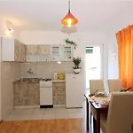 With Parking Space Supetar, Brac - 11147 Apartamento Supetar
